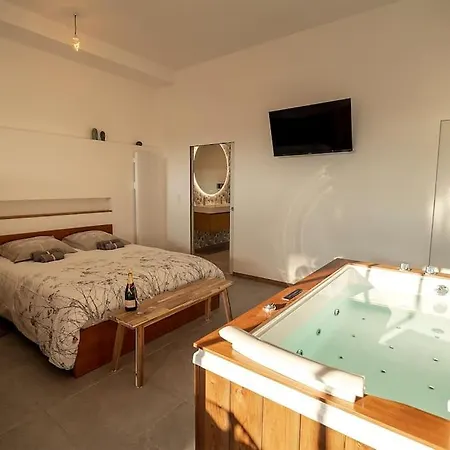 Loft/jacuzzi L'instant